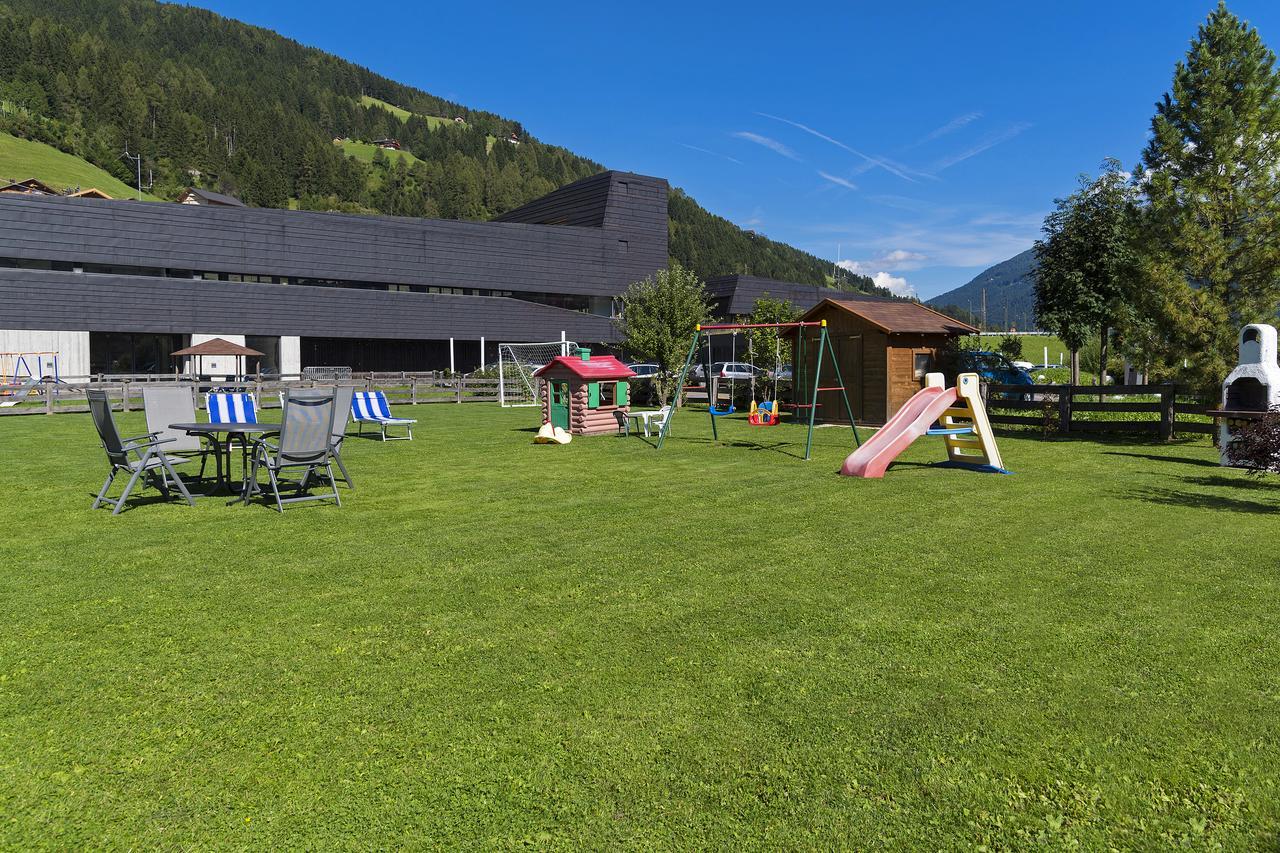 Appartments Lercher Irma San Candido Dış mekan fotoğraf